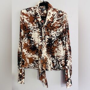Steve Madden Abstract Print Tie Neck Blouse Brown Black Cream Sz M NWT Workwear